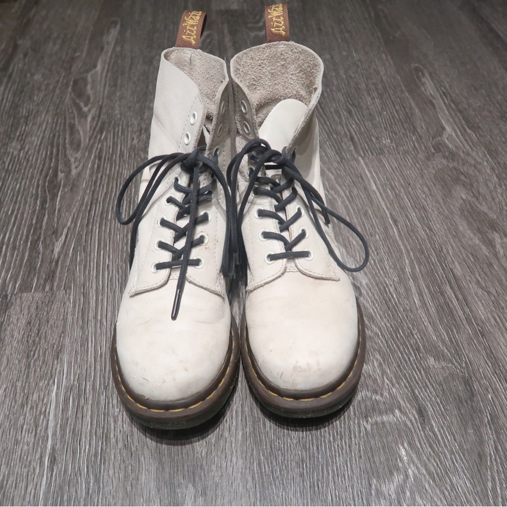 1460 Women’s Pascal Virginia Leather Boots